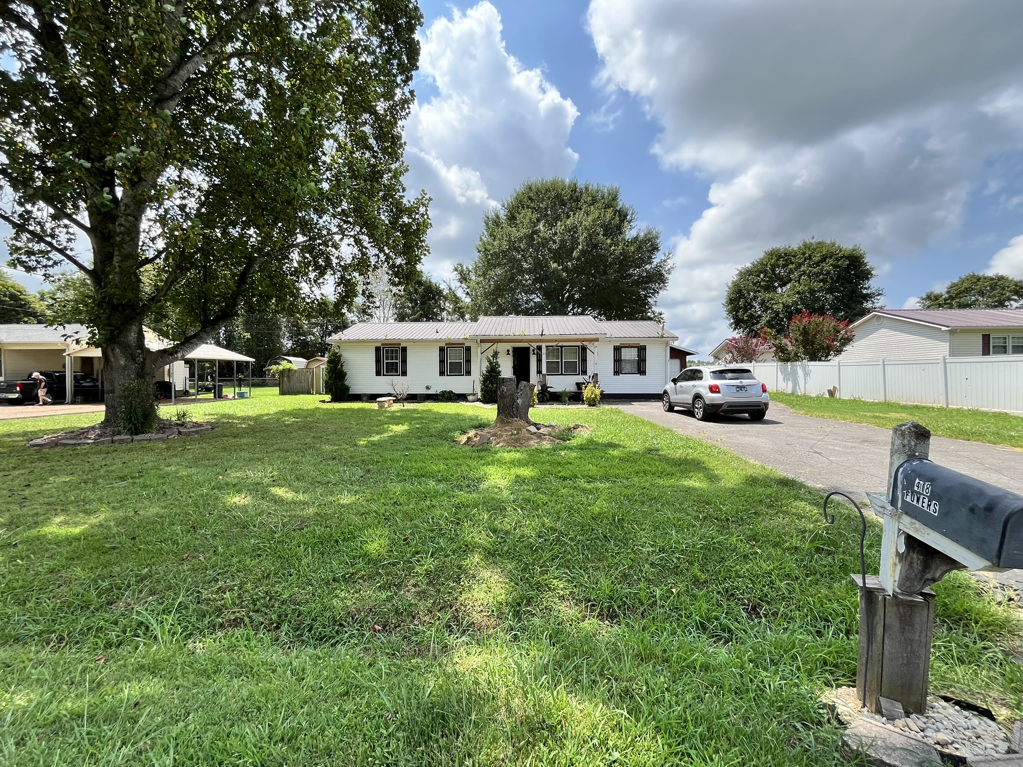 418 Woods Edge Road