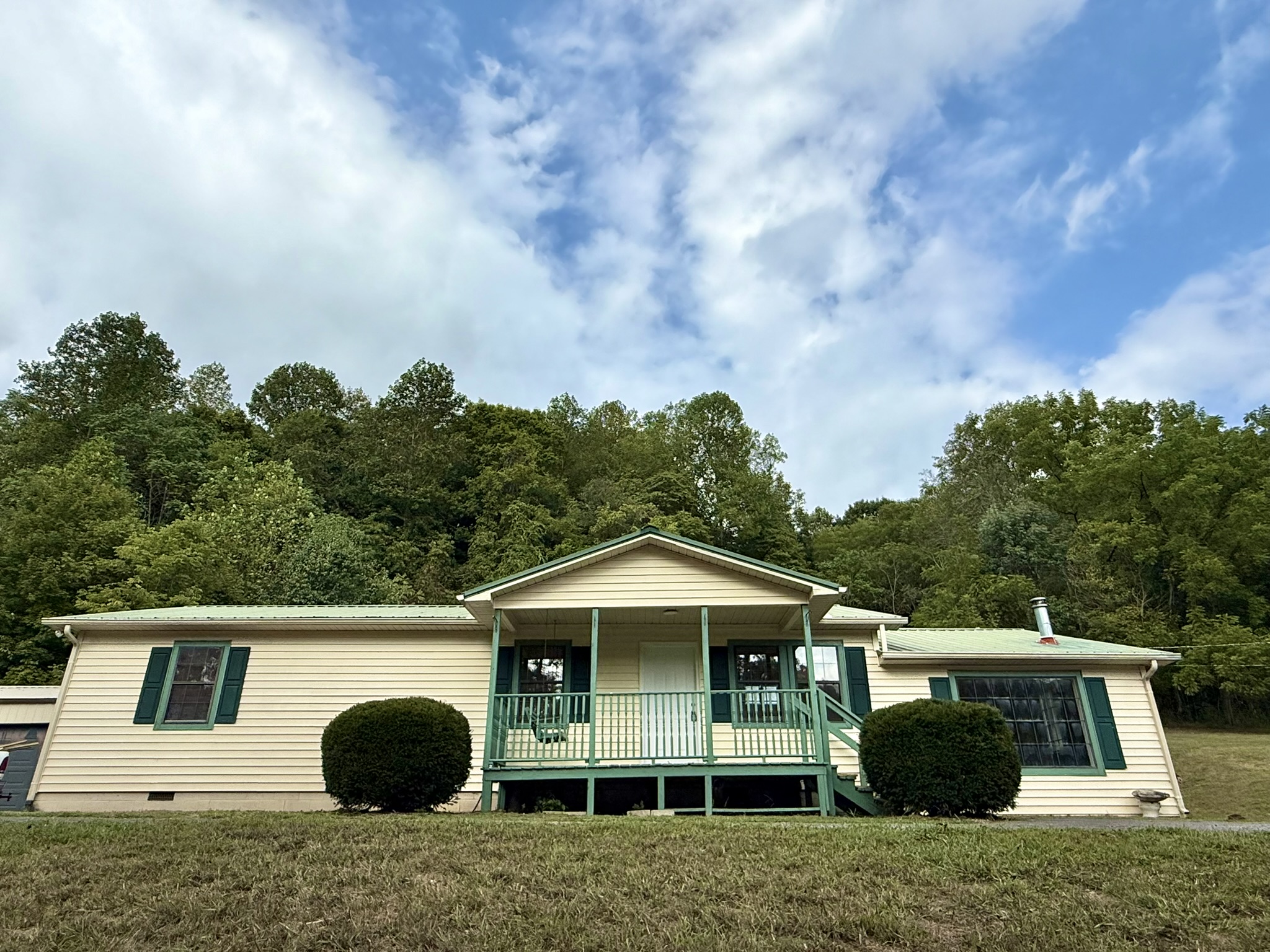 1927 Hurricane Creek Road