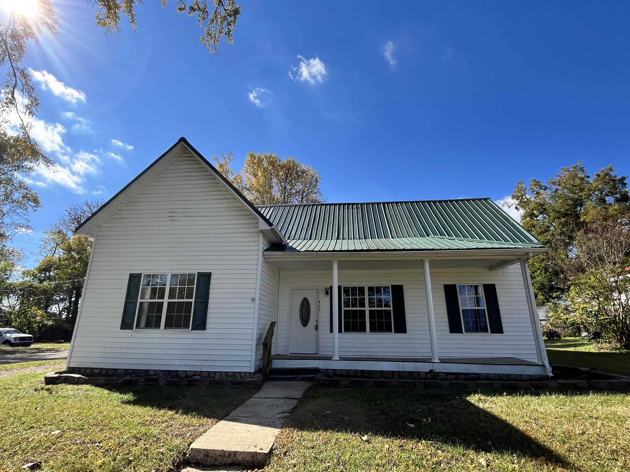 410 Southwest Atlantic Street